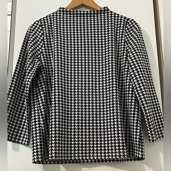 3/$30 High Neck back zip long sleeve top - Picture 2 of 8